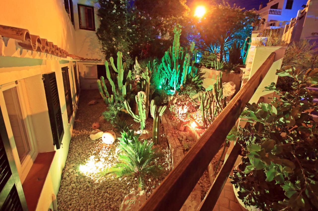 wunderschönes kleines Apartment für 2 Personen mit idylischen Blick ins Grüne Cala Galdana  Exterior foto